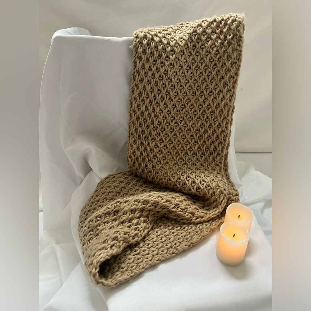 ✔️Old Navy One Size Soft Knitted Tan Infinity Scarf